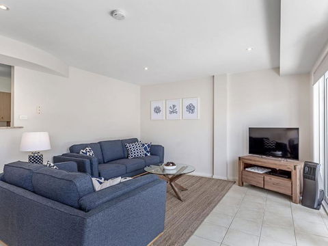 Sandcastles 7 8 Ala Moana Way - Accommodation Melbourne 3