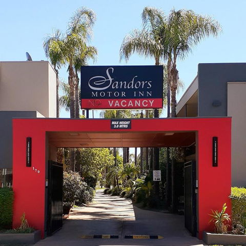 Sandors Motor Inn - Melbourne 4u 0