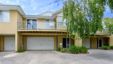 Sandpiper 9 - Close To Town And Beach - Accommodation Melbourne 0