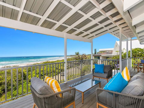 Sandpiper Beachfront House - Hastings Point - Accommodation Melbourne 0
