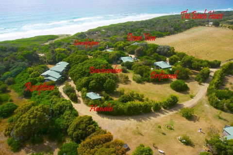 Sandpiper Ocean Cottages - Accommodation Melbourne 0