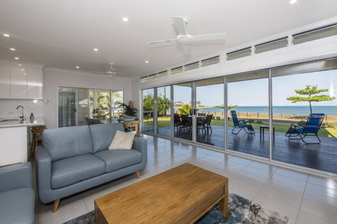 Sandy Decks - Accommodation Melbourne 2