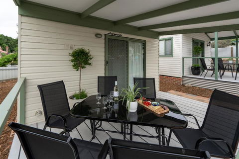 Selwyn Cottages - Accommodation Melbourne 0