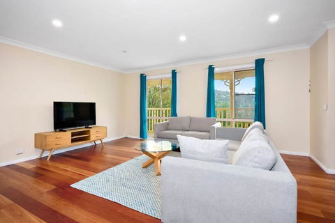 Spacious 3BR Family Haven In Upper Ferntree Gully - Accommodation Melbourne 1
