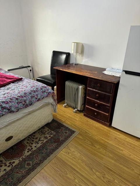 Springvale Couple Room With Shared Bathroom - Accommodation Melbourne 2