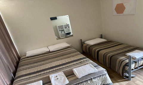 St George Hotel Motel - Melbourne 4u 1