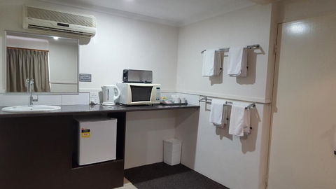 The Commercial Hotel Motel - Accommodation Melbourne 2