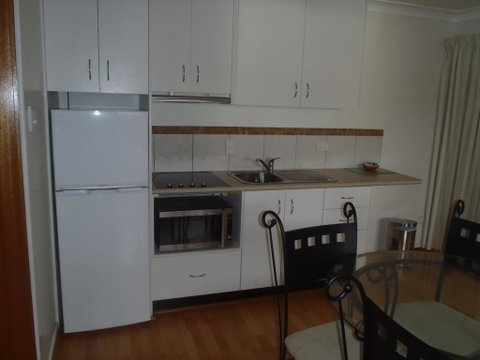 Beachside Holiday Units - Accommodation Melbourne 2