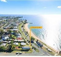 Beachside Queenslander - Accommodation Melbourne