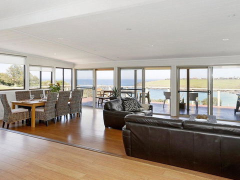 Beachview - Walking Track Straight Down To The Beach - Accommodation Melbourne 1