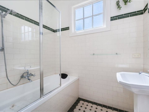 Beauvais - Accommodation Melbourne 1