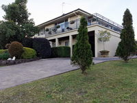 Book Cooranbong Accommodation Vacations Accommodation Melbourne Accommodation Melbourne