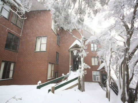 Beehive 18 - Accommodation Melbourne 0