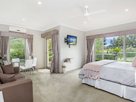 BEL MIREN - ESSINGTON - Accommodation Melbourne 1