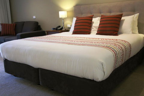Bell Tower Inn - Accommodation Melbourne 0