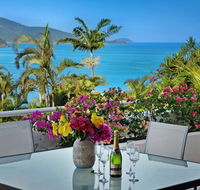 Bella Azure Two Bedroom Two Bathroom Spacious Ocean-view Apartment With Golf Buggy - Accommodation Melbourne