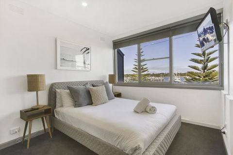 Bellevue On The Lakes - Melbourne 4u 3
