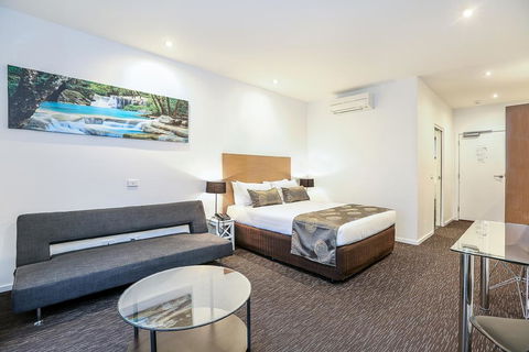 Belmercer Motel - Accommodation Melbourne 0