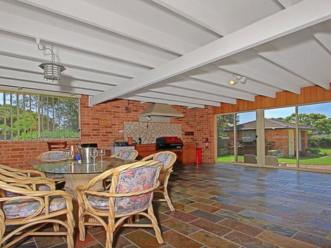 Benvenue - Resort Style With Pool - Accommodation Melbourne 0