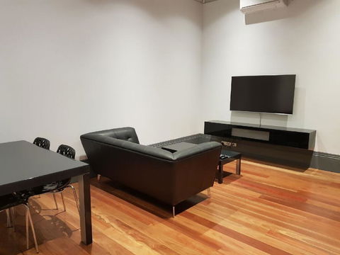 Bespoke On Main - Accommodation Melbourne 1