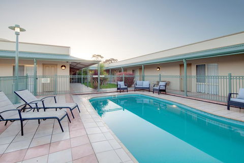 Best Western Crystal Inn - Accommodation Melbourne 1