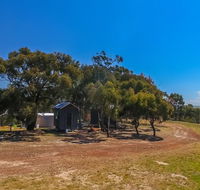 Big Tiny Seven Hills Tiny House Tallarook - Melbourne 4u