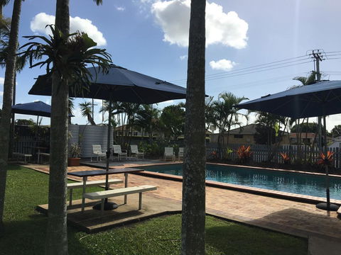 BIG4 Cane Village Holiday Park - Accommodation Melbourne 0