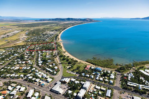 BIG4 Rowes Bay Beachfront Holiday Park - Accommodation Melbourne 0