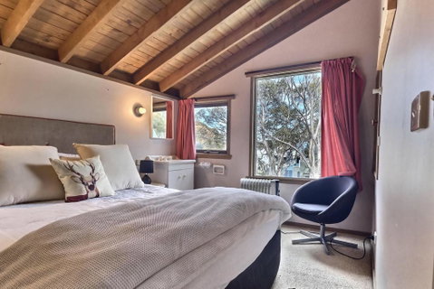 Bindi - Alpine Getaways's Chalet At Tower Rd - Accommodation Melbourne 0