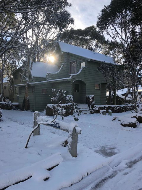 Bindi - Alpine Getaways's Chalet At Tower Rd - Accommodation Melbourne 3