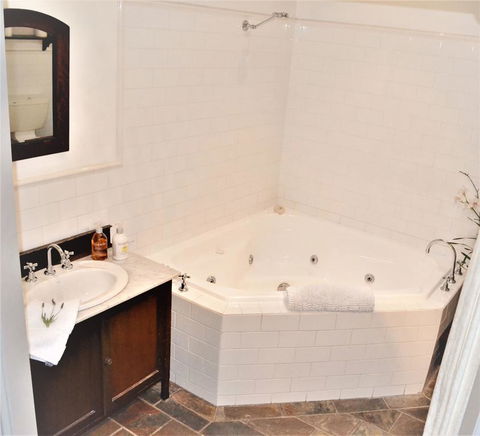 Bindley House B&B Cottage - Accommodation Melbourne 1