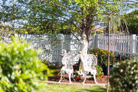 BIRCHES B&B - Melbourne 4u 2