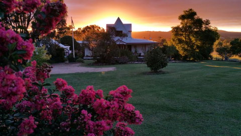 Birdhouse Cottage B&B - Accommodation Melbourne 0