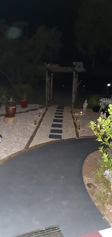Birdhouse Cottage B&B - Accommodation Melbourne 2