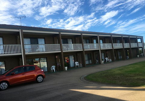 Black Swan Motor Inn - Melbourne 4u 1
