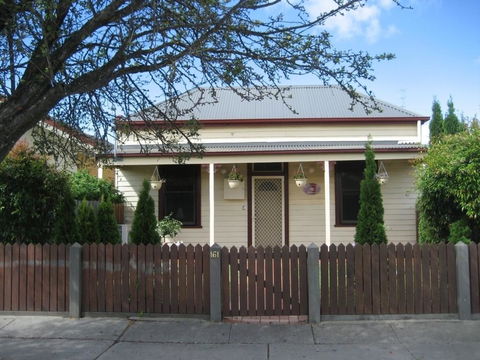 Bloomsbury Cottage - Accommodation Melbourne 2