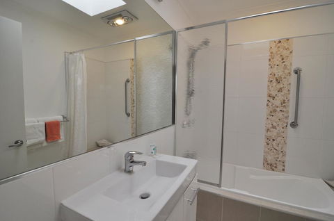 Bluedock Apartments - Accommodation Melbourne 1