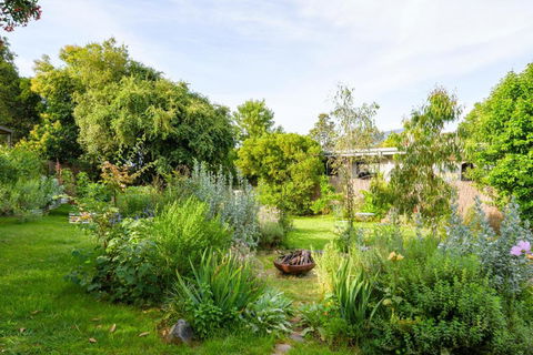 The Secret Garden - Alpine Retreat - Accommodation Melbourne 2