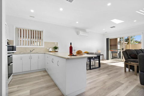 The Shamrock House A - Accommodation Melbourne 0