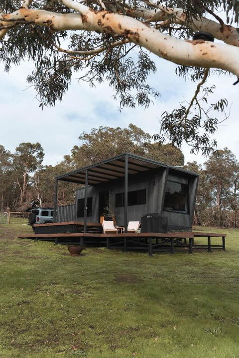 Tiny Cabin Fiona In Serpentine - Melbourne 4u 0