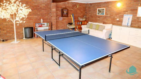 Wemberley Lakehouse - Accommodation Melbourne 3
