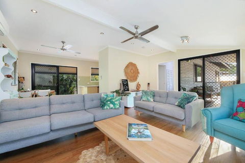 A Tropical Pool Paradise In Rapid Creek - Accommodation Melbourne 1