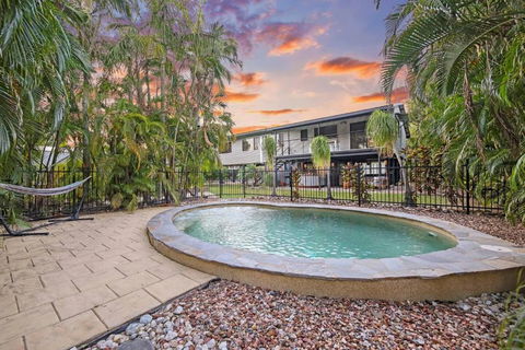 A Tropical Pool Paradise In Rapid Creek - Accommodation Melbourne 3
