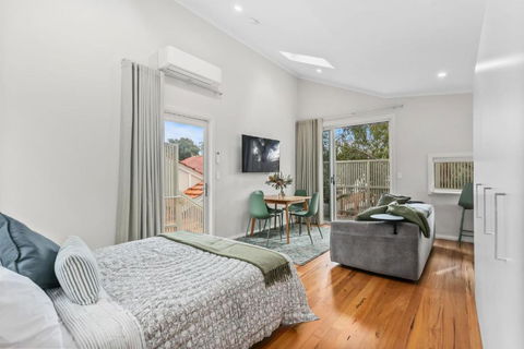 WILL56 - Gumtree Studio - Accommodation Melbourne 2