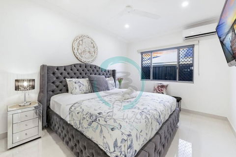 Zenhouse: Stylish Muirhead Home Near Park/Hospital - Accommodation Melbourne 3