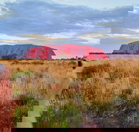 Uluru Ayers Rock Sunset with Outback Barbecue Dinner and Star Tour - Melbourne 4u