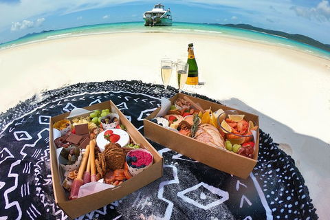 Reef & Whitehaven Landing - Accommodation Melbourne 2