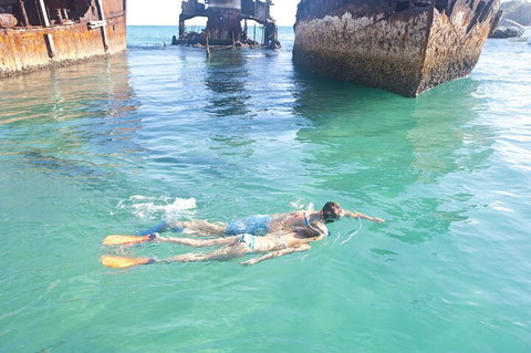 Adventure Moreton Island Wrecks Adventure Package - Accommodation Melbourne 2