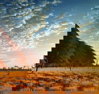 Highlights of Uluru Including Sunrise and Breakfast - Melbourne 4u