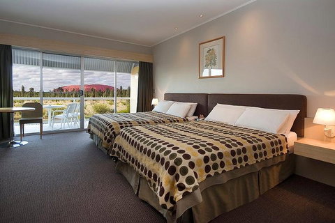 3-Day Uluru-Kata Tjuta And Kings Canyon 4WD Small-Group Eco-Tour From Alice Springs - Accommodation Melbourne 0